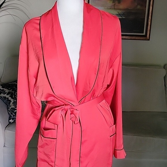 Fabletics Women's Robe Size M - Picture 2 of 8